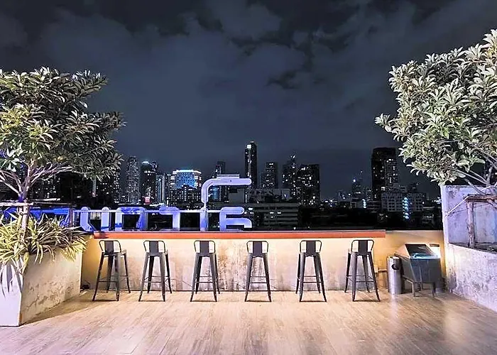 Alcove 53 Hotel