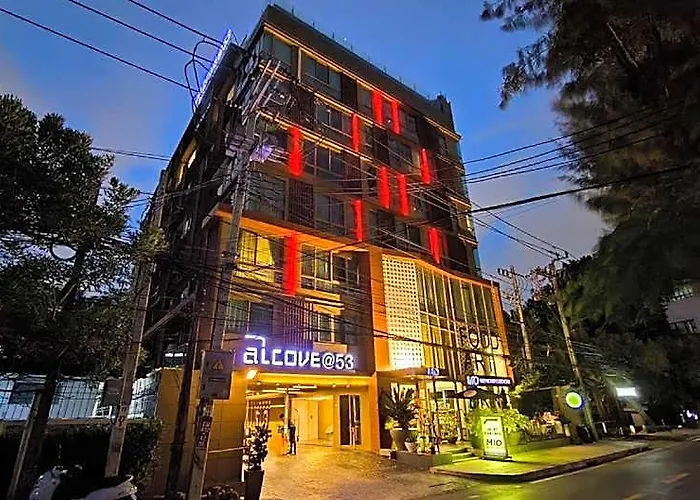 Alcove 53 Hotel 4*