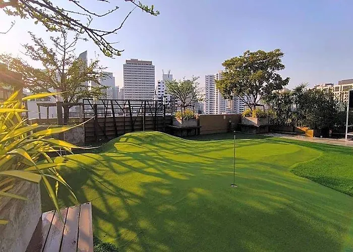 Alcove 53 Hotel 4*
